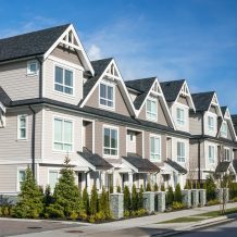 Should You Get a Part-Time Job While Living in a Student Apartment?