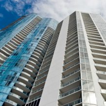 Comfortable Living in Atlanta with an Extravagant Twist